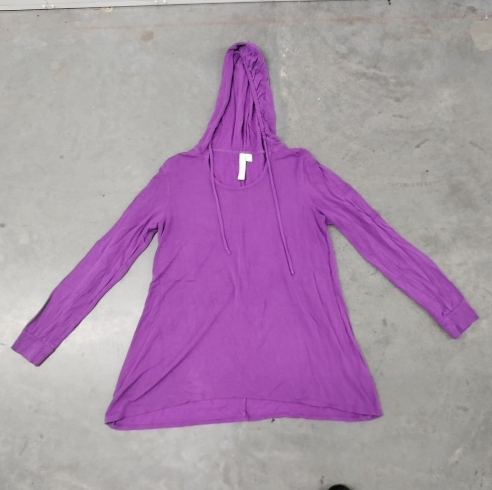 Green tea hooded tee